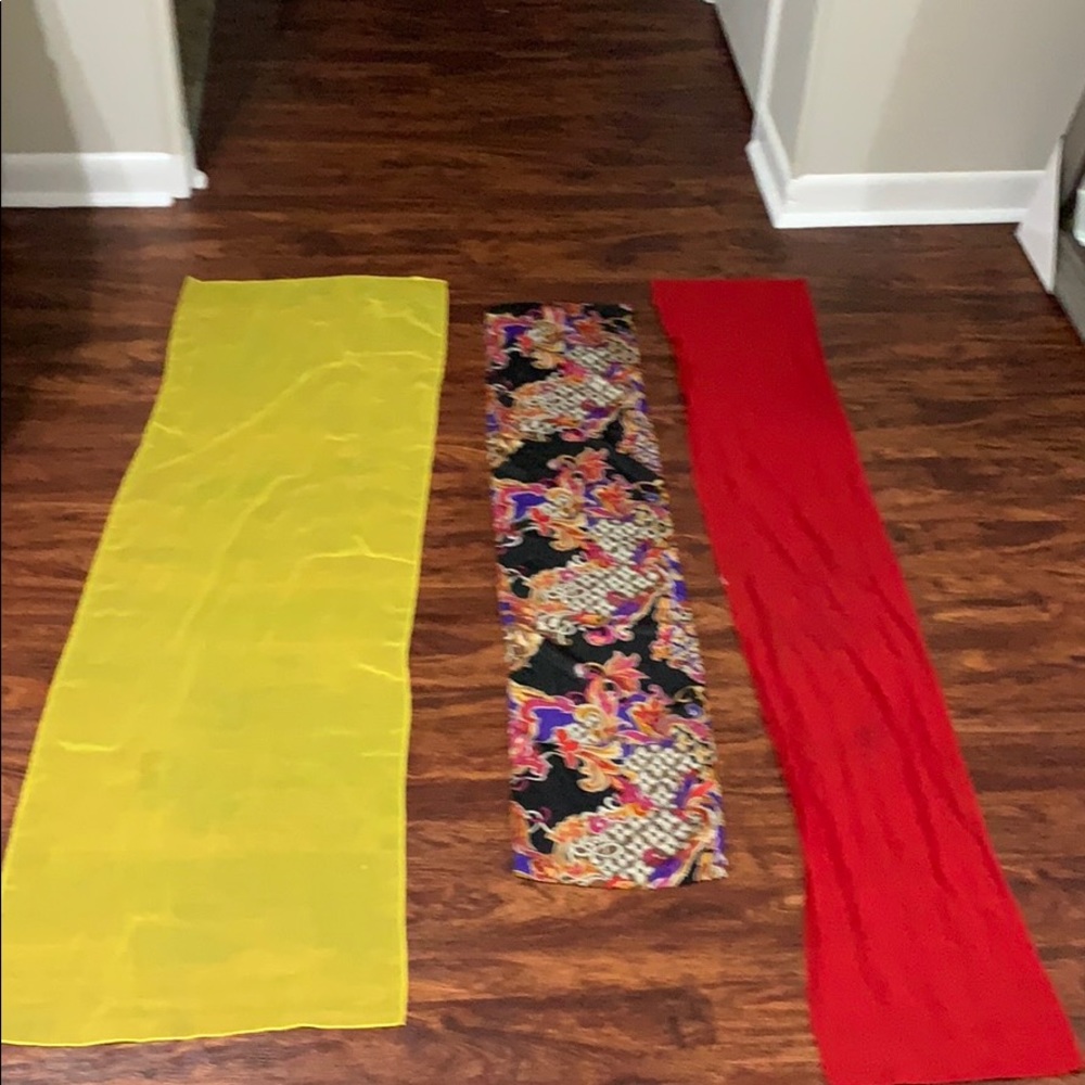 Scarfs